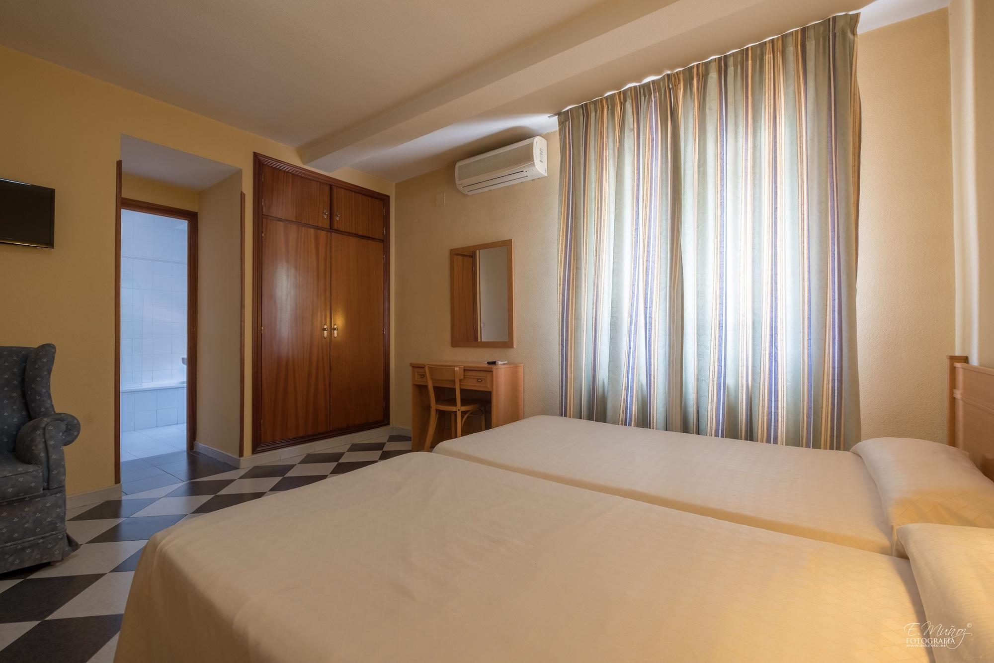 Hotel Vivar Гриньон Экстерьер фото