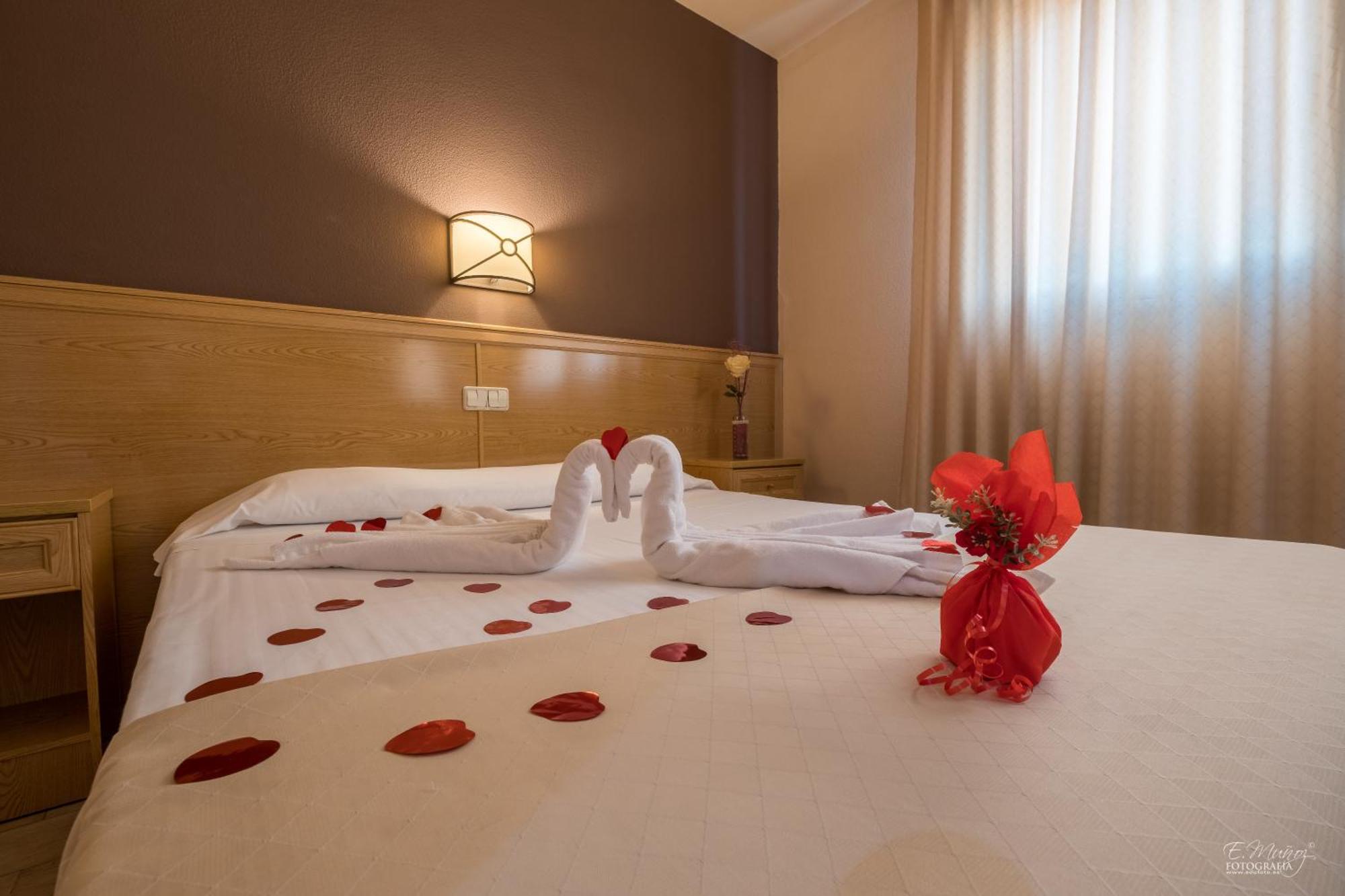 Hotel Vivar Гриньон Экстерьер фото